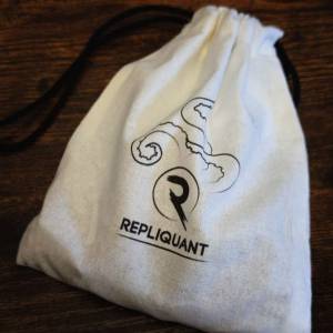POCHON REPLIQUANT