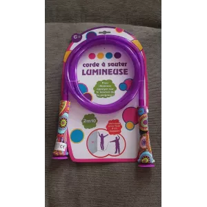 CORDE A SAUTER LUMINEUSEJOUET ENFANT Corde à sauter lumineuse de 2m10.